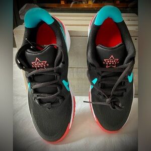 Nike NWOT Sz-5Y(BigKids)Sz-6.5(Adult)StarRunner-Unique Amazing Aqua Coral Colors